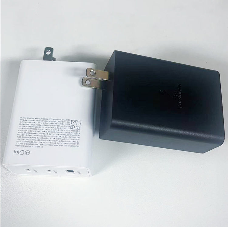 Smart PD Fast Charger 65w Universal Mobile Phone Super Chrager Adapter With Display Portable Charger 67w 65w Type C Chargers Gan